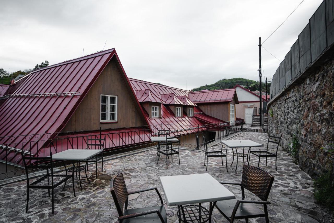 Banská Štiavnica Hostel Cosmopolitan* מראה חיצוני תמונה